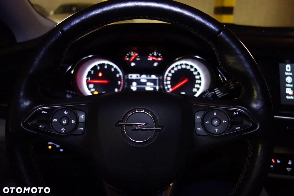 Opel Insignia 1.5 T Innovation S&S - 15
