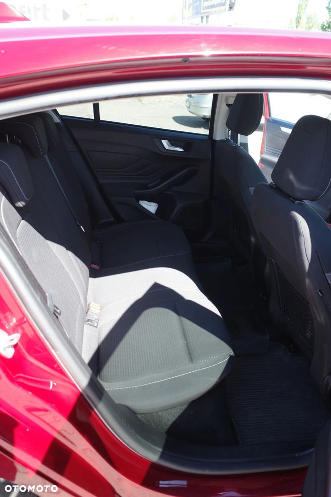 Ford Focus 1.0 EcoBoost Trend Edition Business - 15
