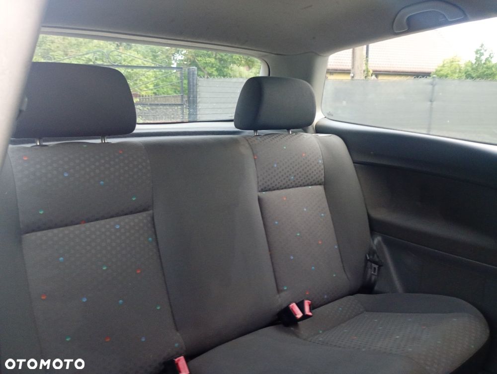 Volkswagen Polo - 8