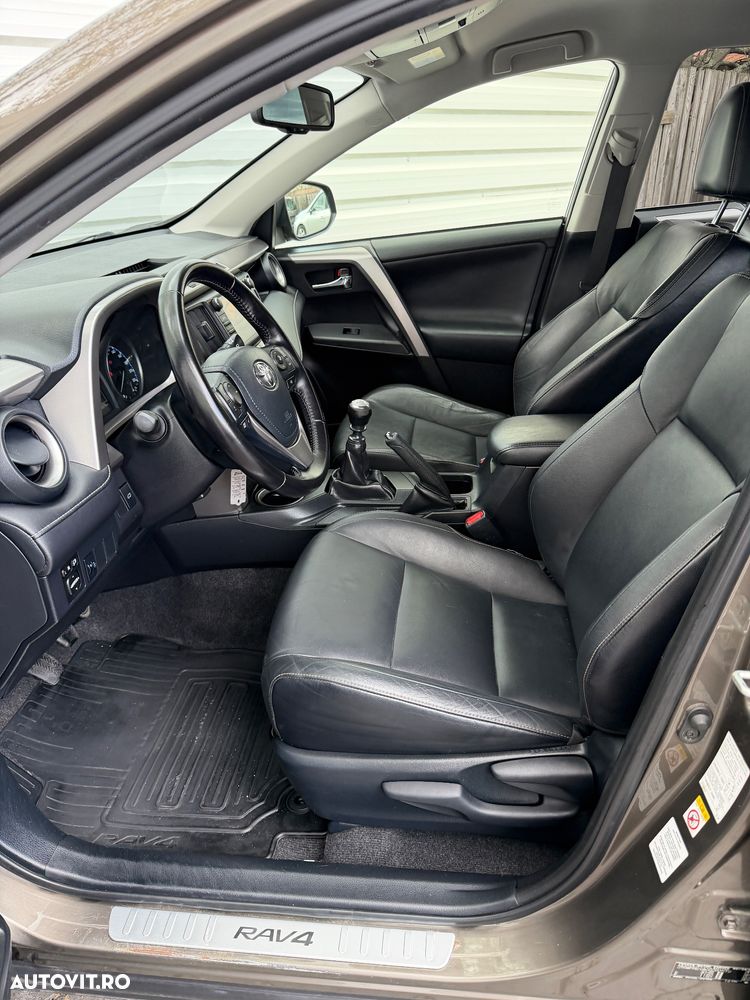 Toyota RAV4 2.0 D-4D 4x2 Start-Stop Edition - 9