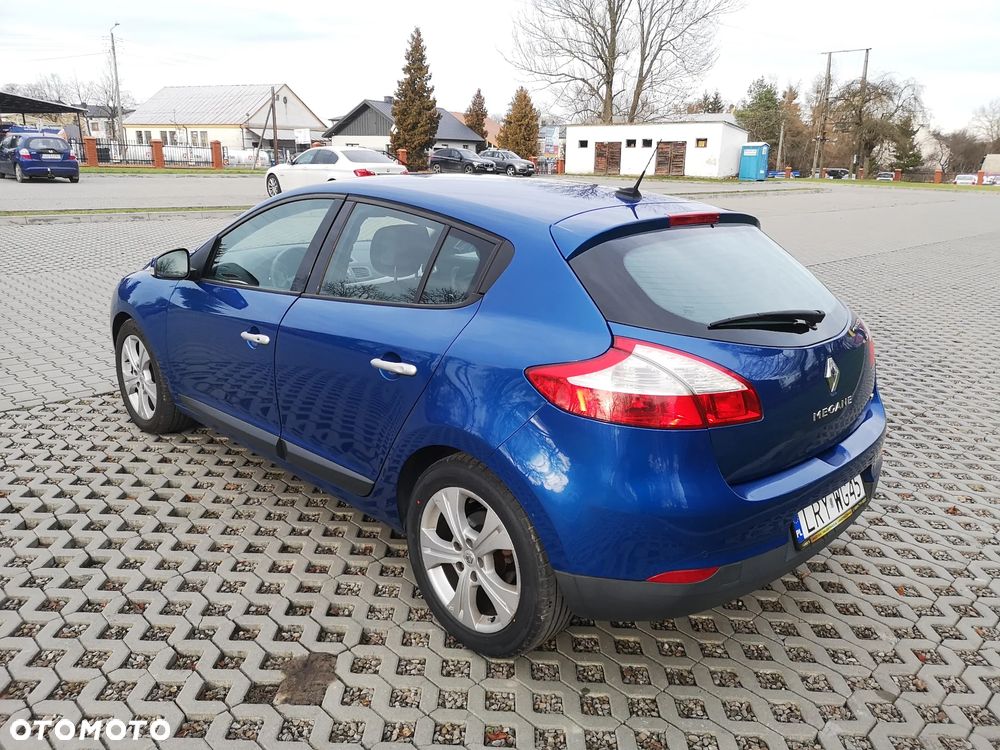 Renault Megane TCe 180 Dynamique - 4