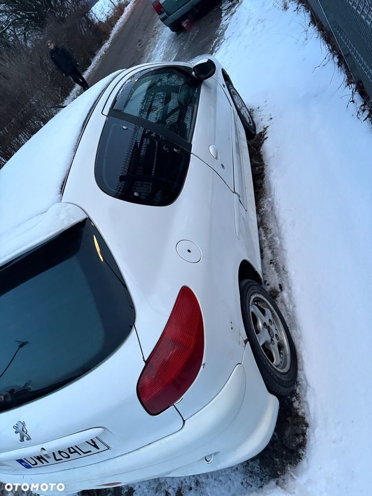 Peugeot 206 - 6