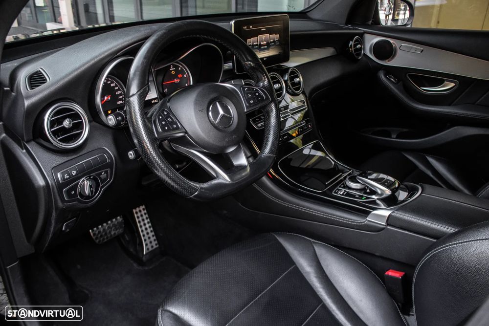 Mercedes-Benz GLC 250 d 4Matic 9G-TRONIC AMG Line - 27