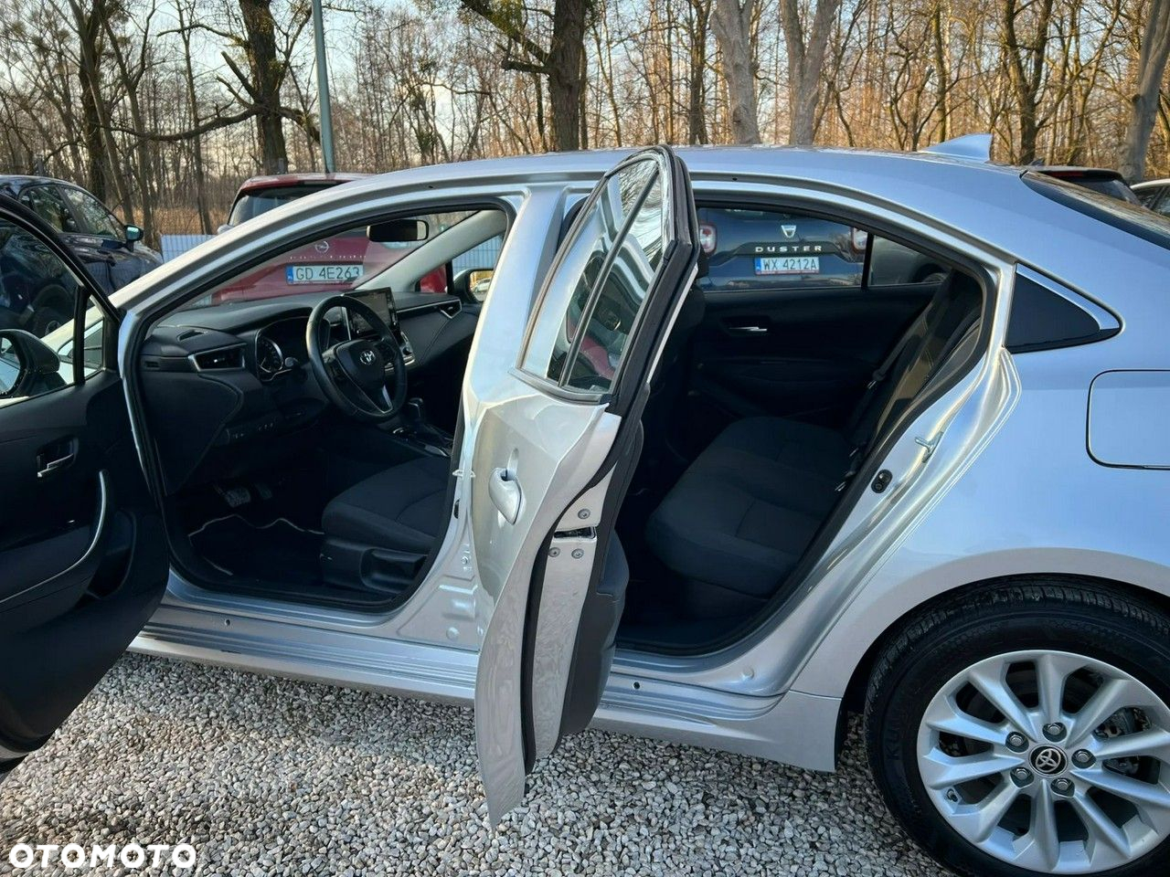 Toyota Corolla 1.8 Hybrid GPF Comfort - 4
