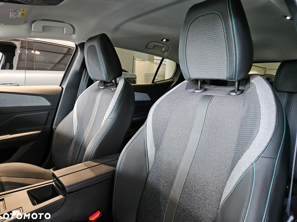 Peugeot 408 1.2 PureTech Allure S&S EAT8 - 13