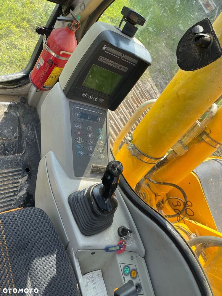 Liebherr R 906 LC - 16