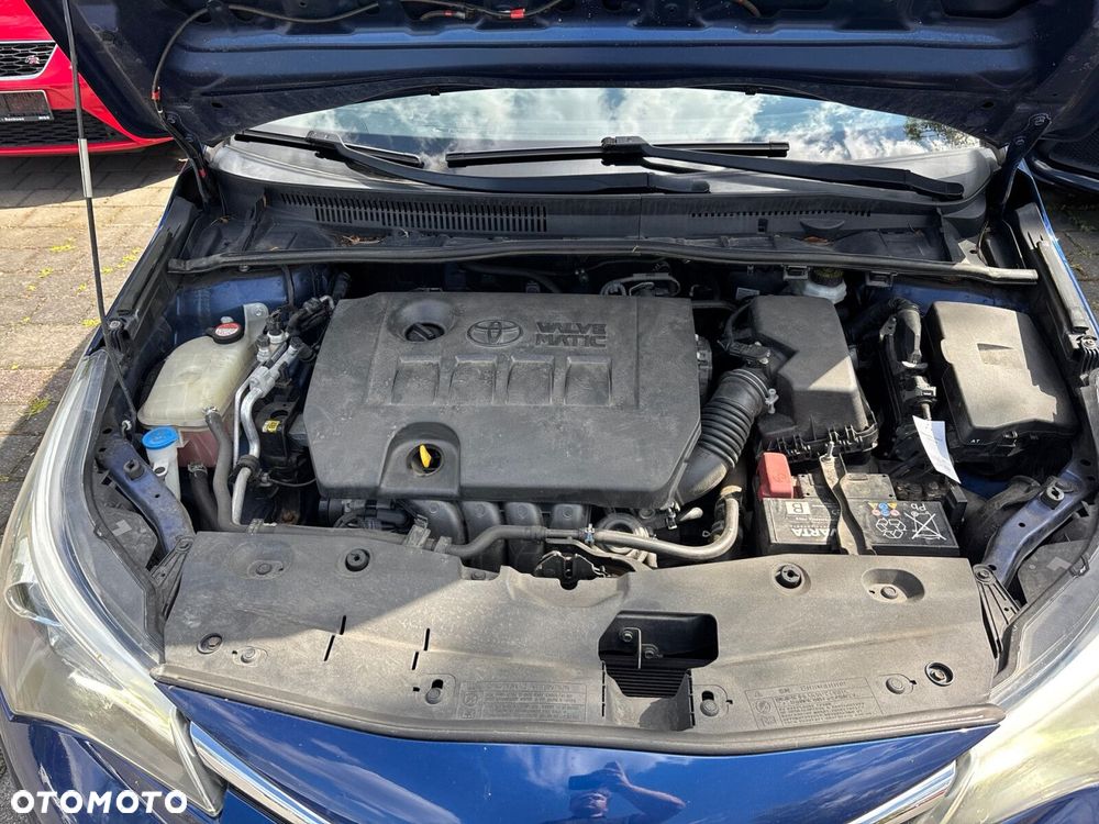 Toyota Avensis - 34