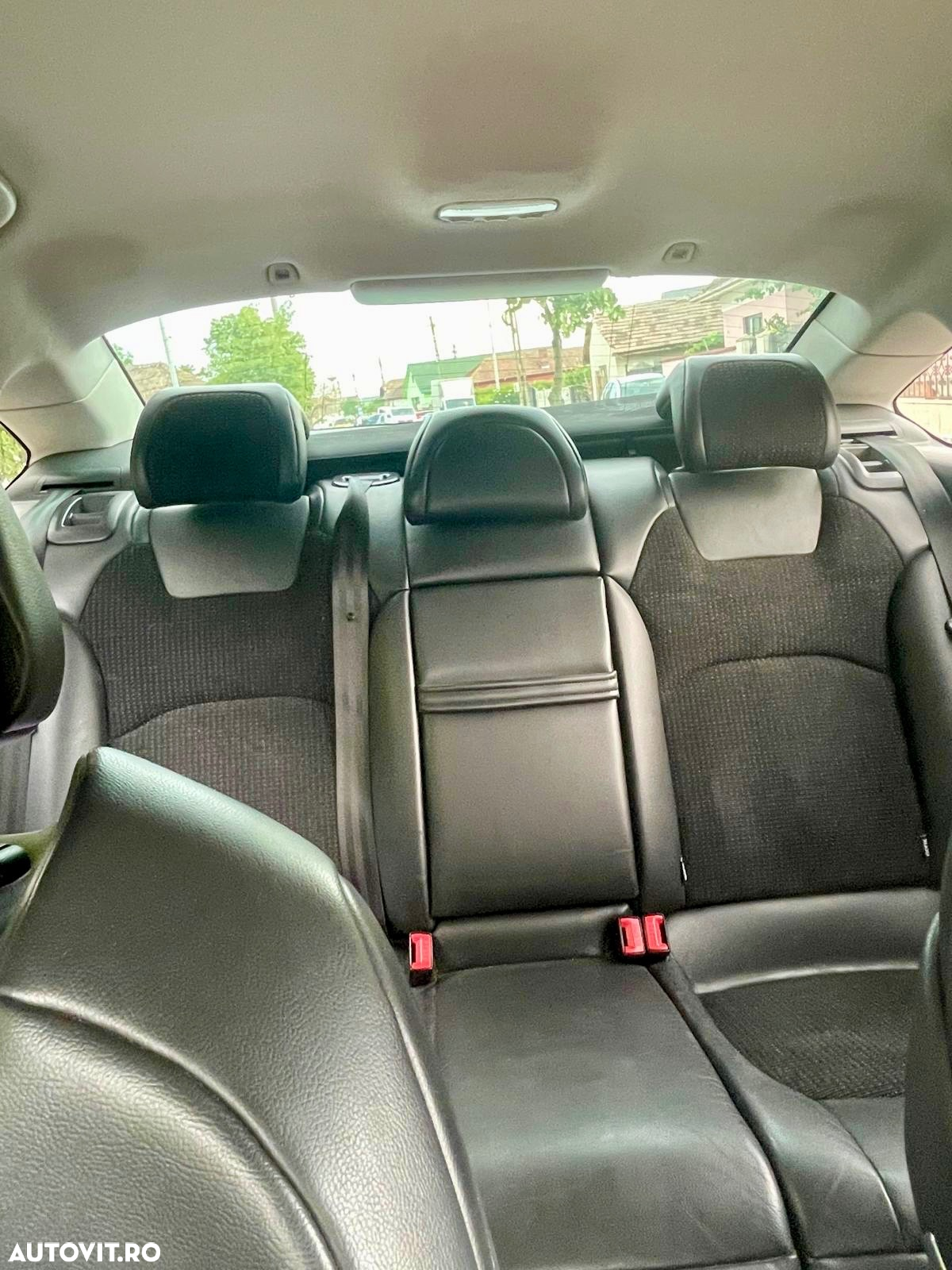 Citroën C5 2.0i 16V Susp M Dynamique - 3
