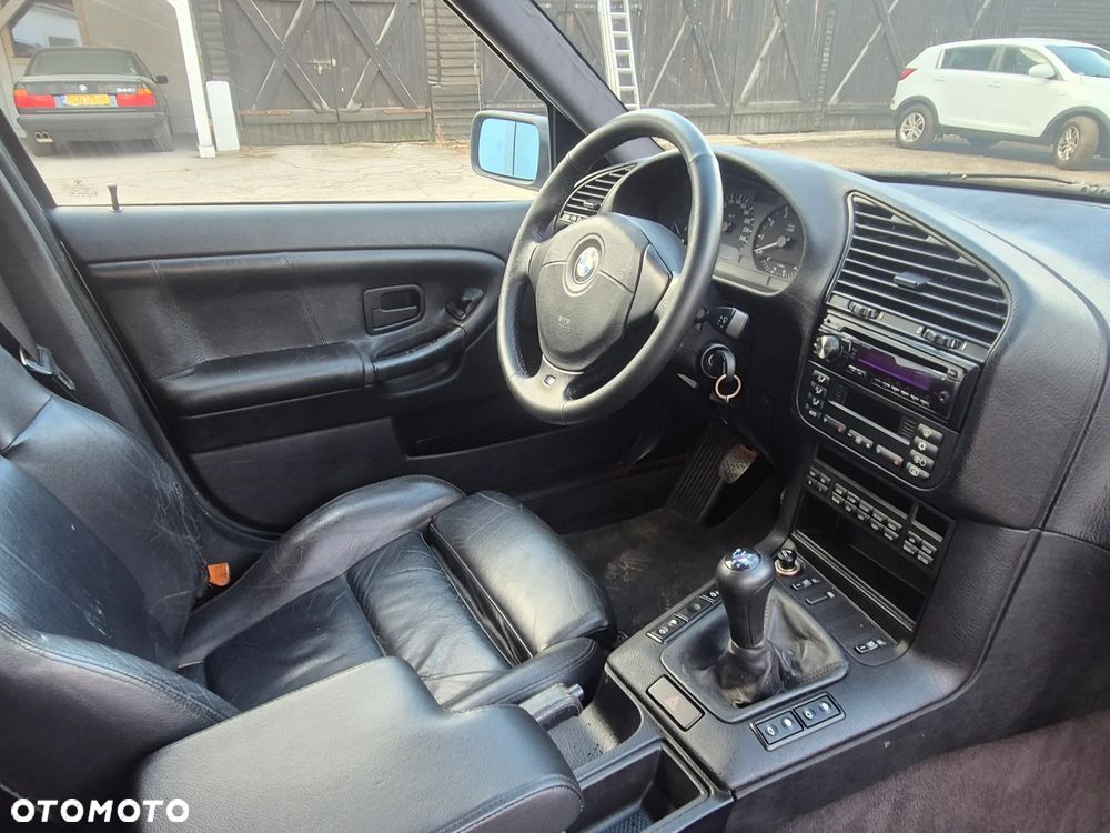 BMW Seria 3 - 23