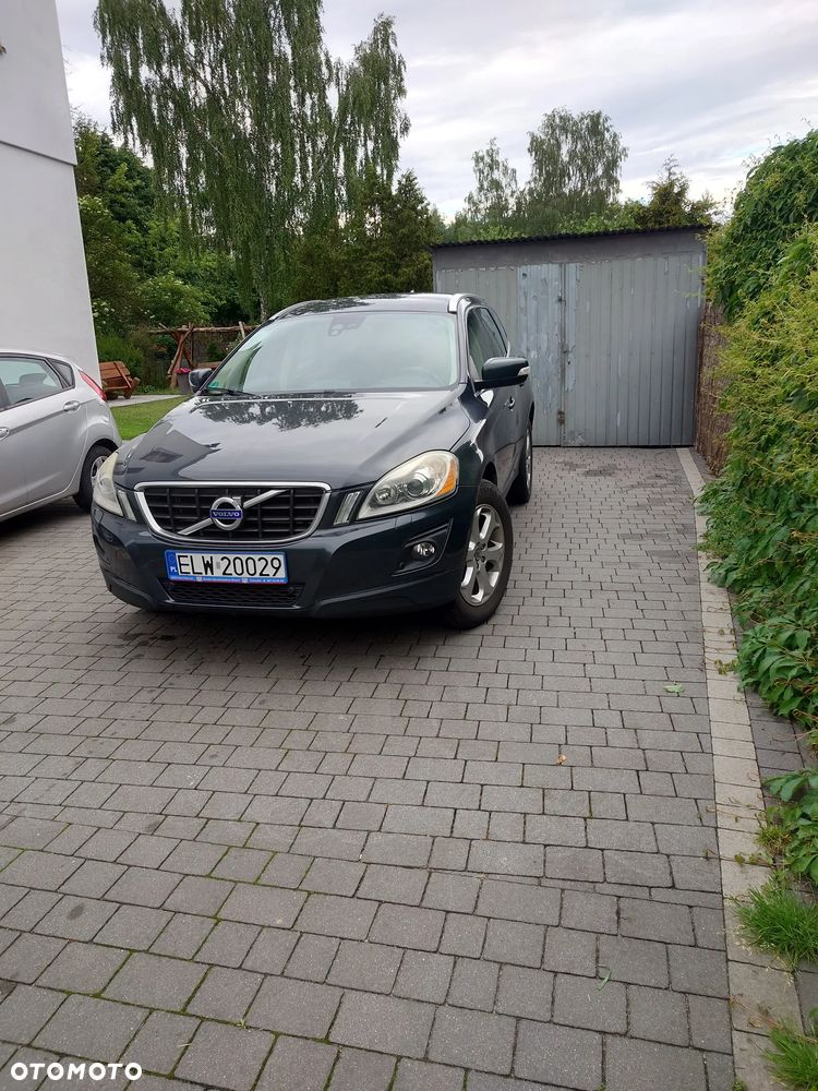 Volvo XC 60 D5 AWD Momentum - 1