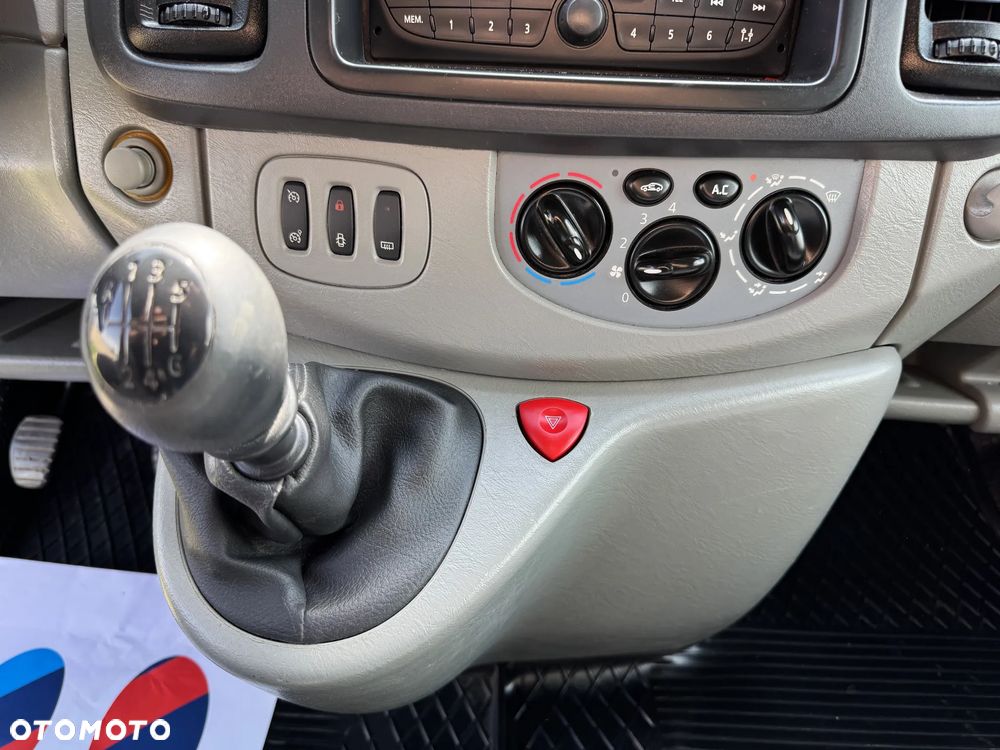 Renault TRAFIC - 41