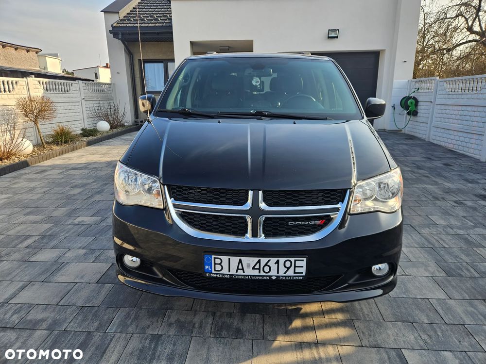 Dodge Grand Caravan 3.6 R/T - 8