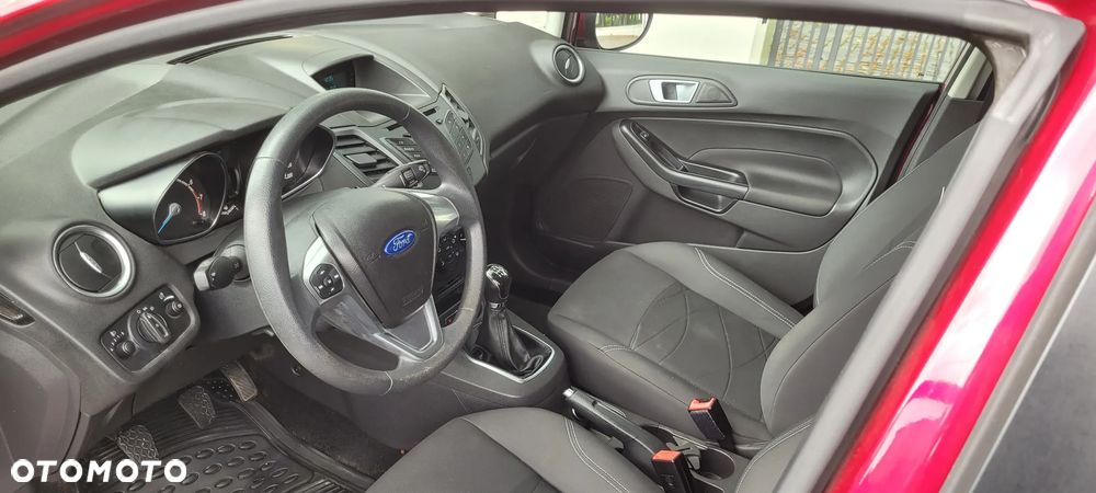 Ford Fiesta - 13