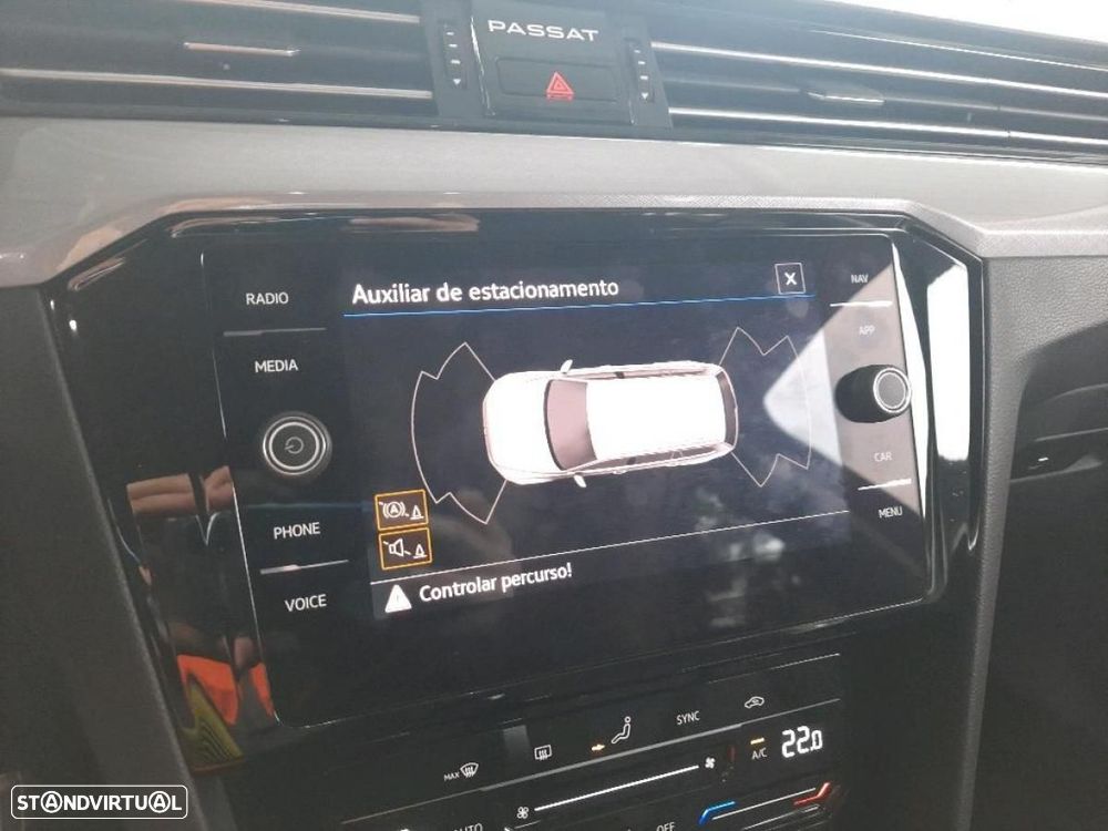 VW Passat Variant 2.0 TDI Business DSG - 6