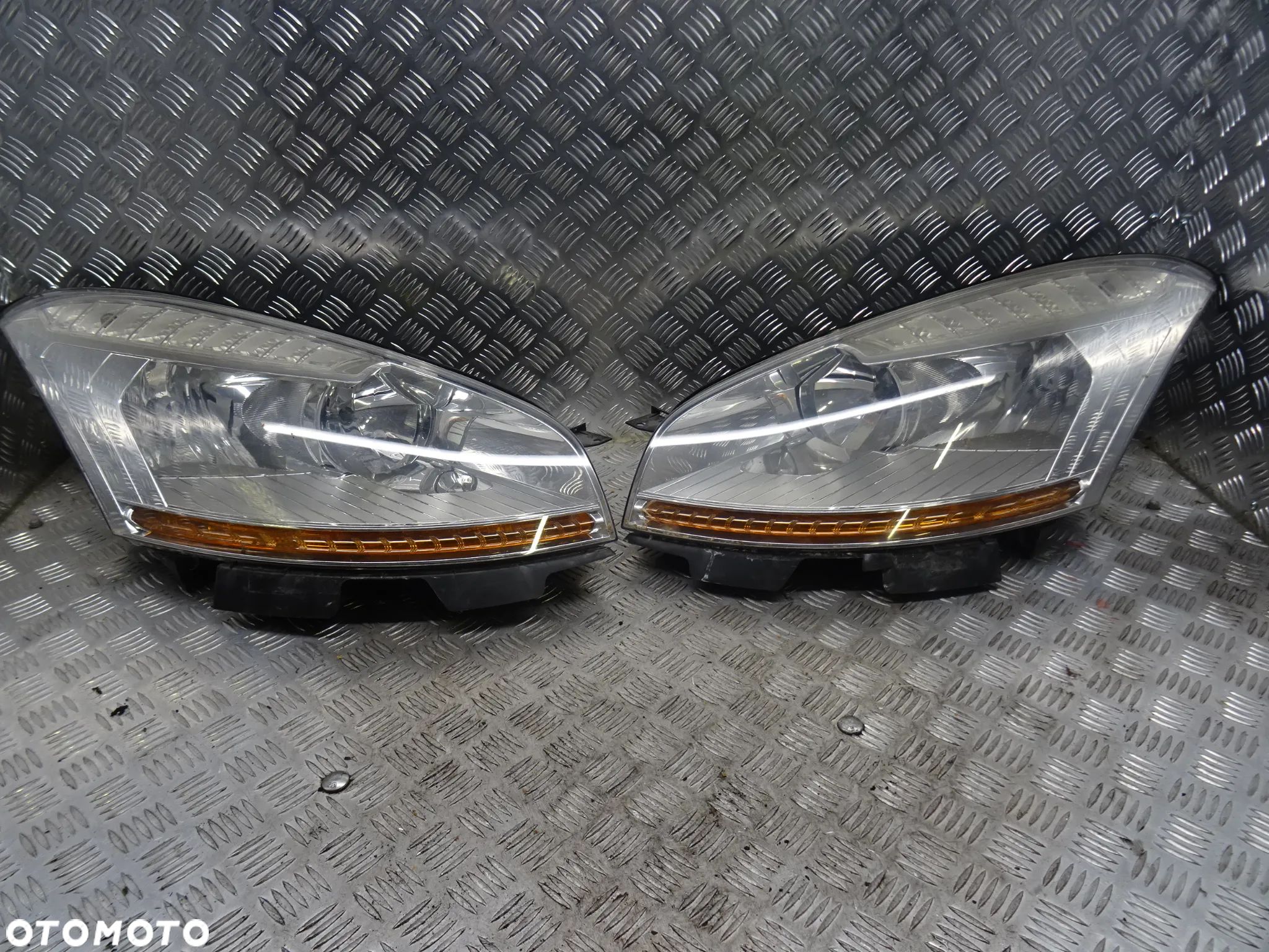 CITROEN C4 GRAND PICASSO 06-13 2.0B LAMPA PRAWA LEWA PRAWA LEWA PRZÓD PRZEDNIA - 1