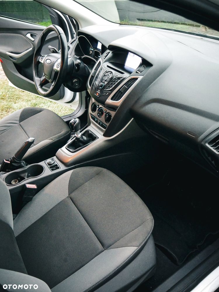 Ford Focus 1.6 TDCi DPF Trend - 11