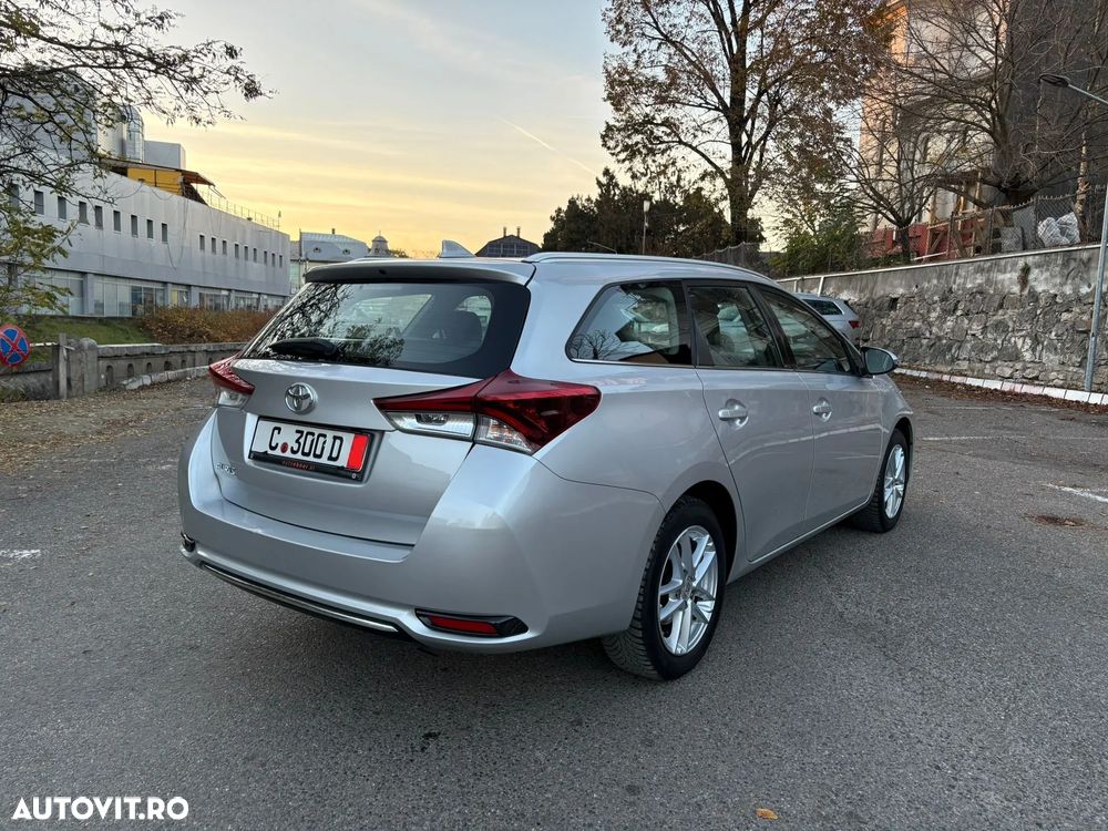 Toyota Auris 1.2 Turbo Touring Sports Team Deutschland - 5