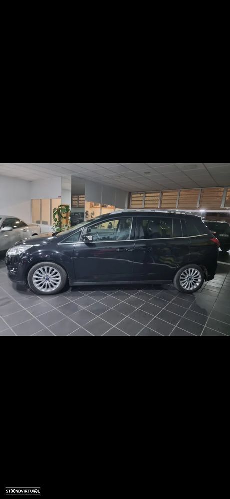 Ford Grand C-Max 1.0 SCTi Titanium Edition - 4