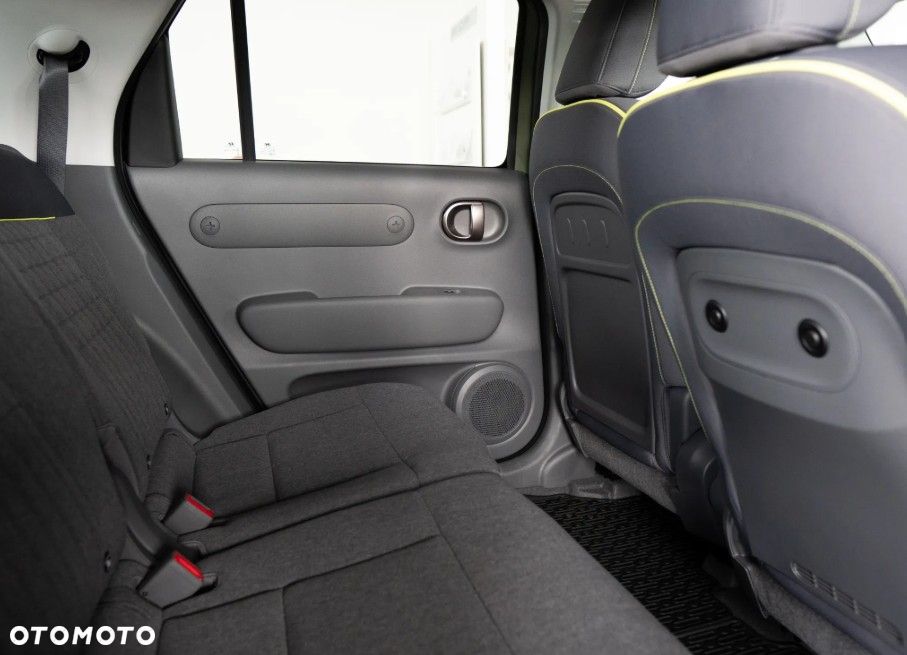 Hyundai Inster 49kWh Cross Smart - 34