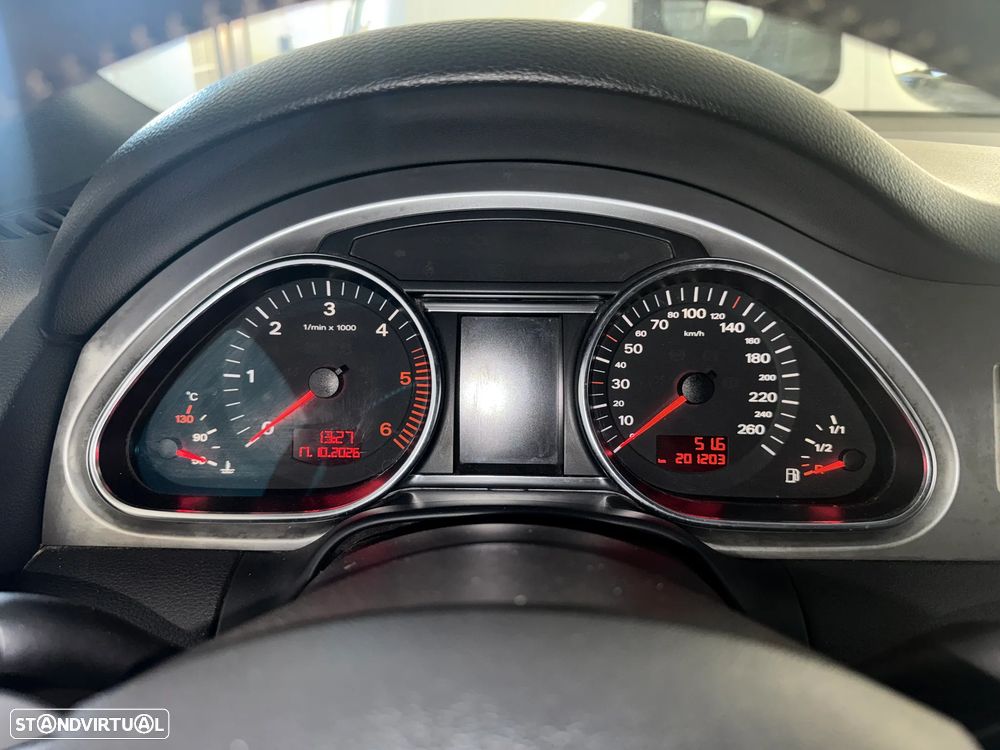 Audi Q7 3.0 TDi Sport Tiptronic - 13