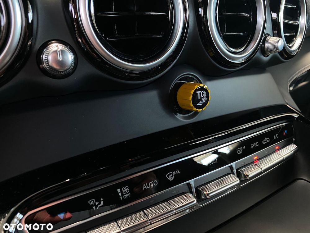 Mercedes-Benz AMG GT - 3