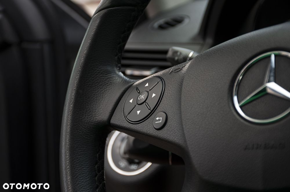 Mercedes-Benz Klasa C 200 CDI DPF Automatik Avantgarde - 30