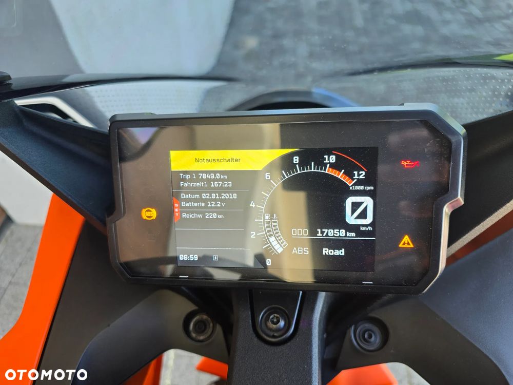 KTM RC 125 - 11
