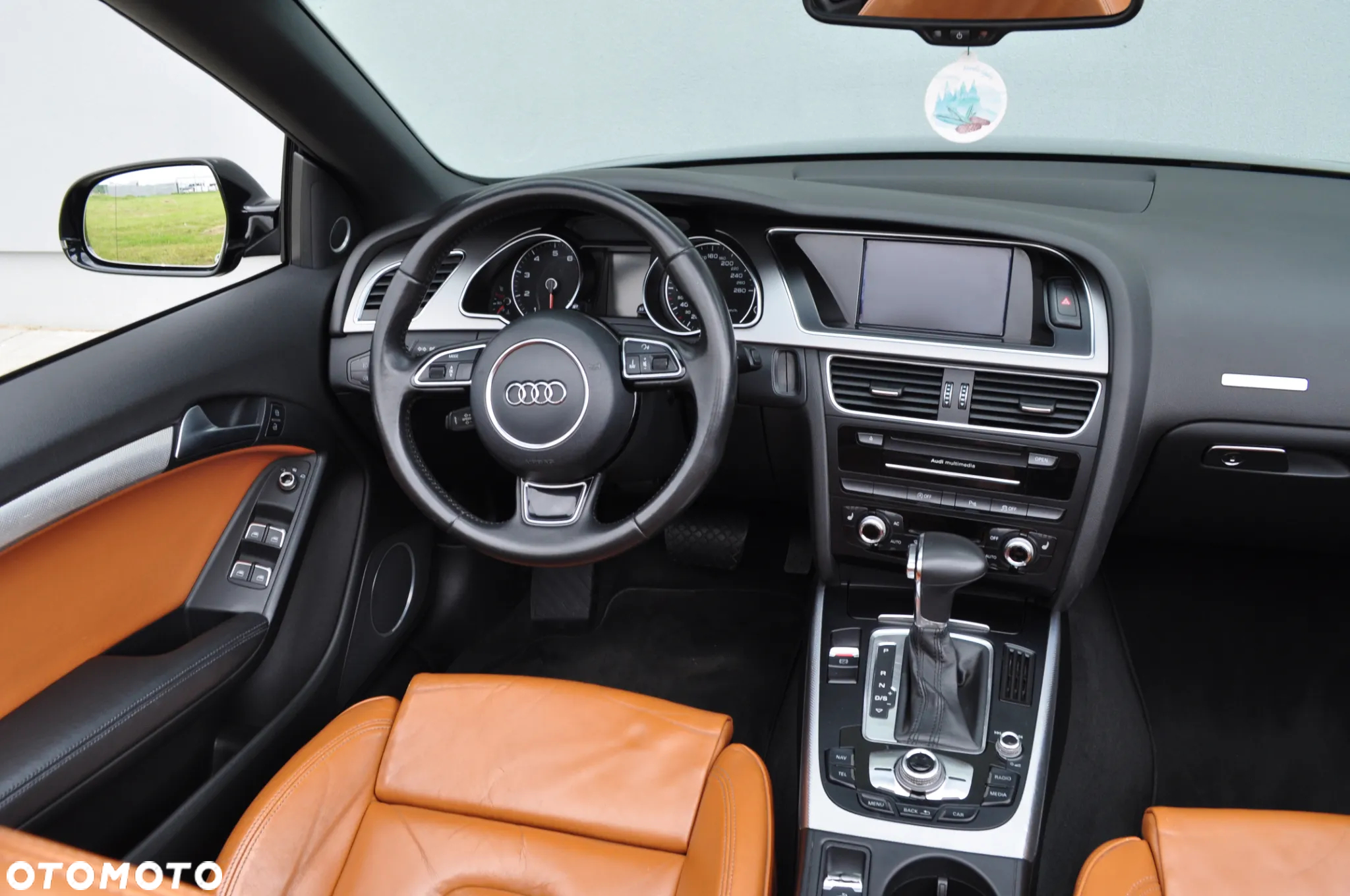 Audi A5 Cabrio 2.0 TFSI quattro S tronic - 21
