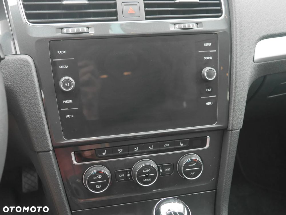 Volkswagen Golf VII 1.6 TDI BMT Comfortline - 19