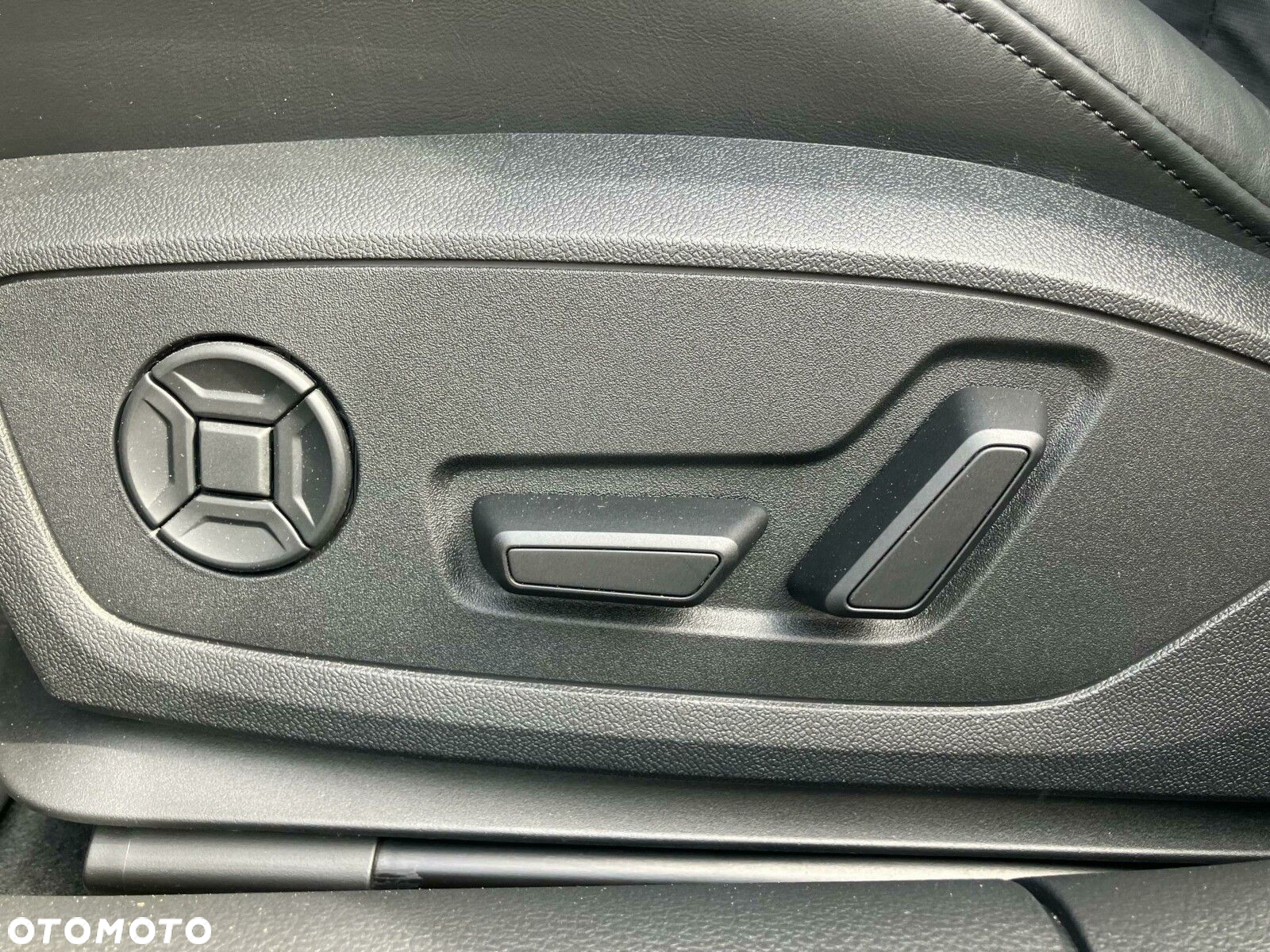 Audi A6 - 12