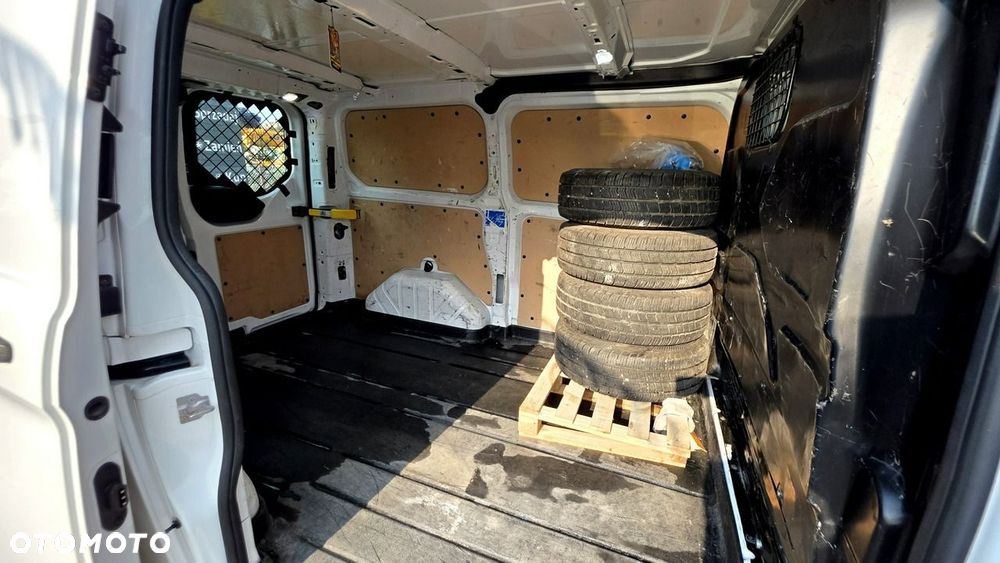 Ford Transit Custom - 28