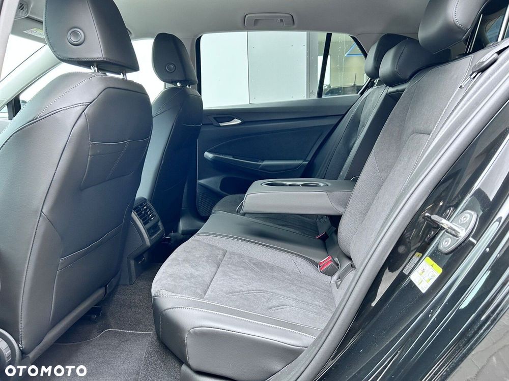 Volkswagen Golf - 12