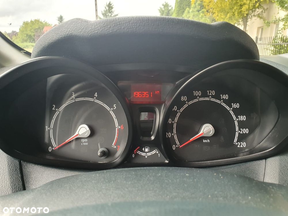Ford Fiesta 1.25 Trend Edition - 26