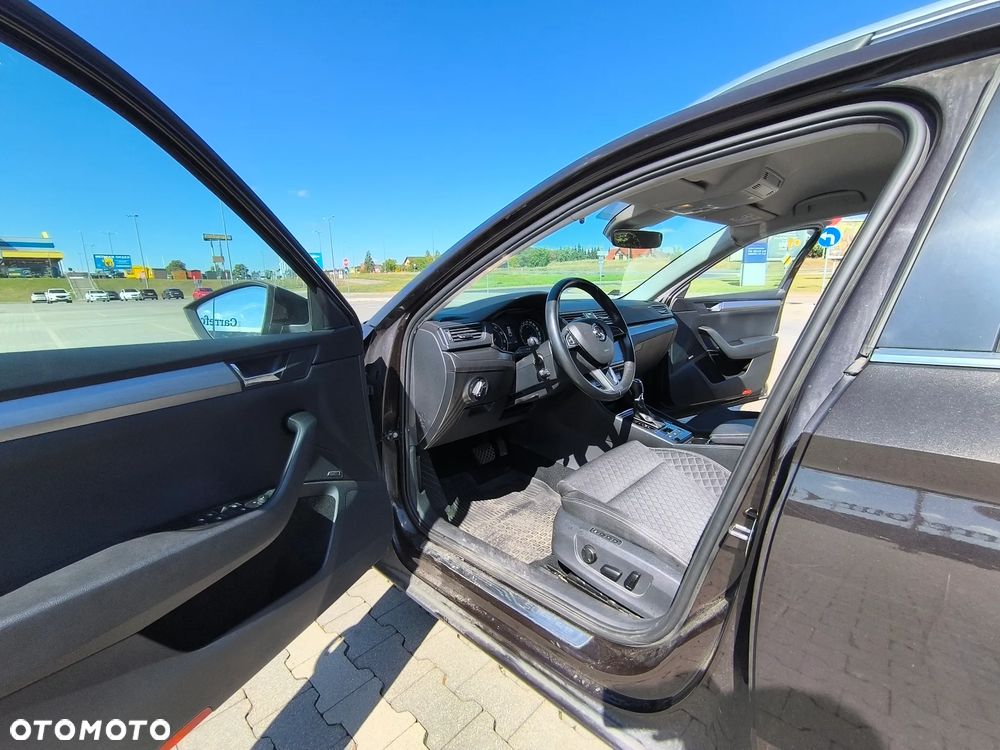 Skoda Superb 2.0 TSI Ambition DSG - 10