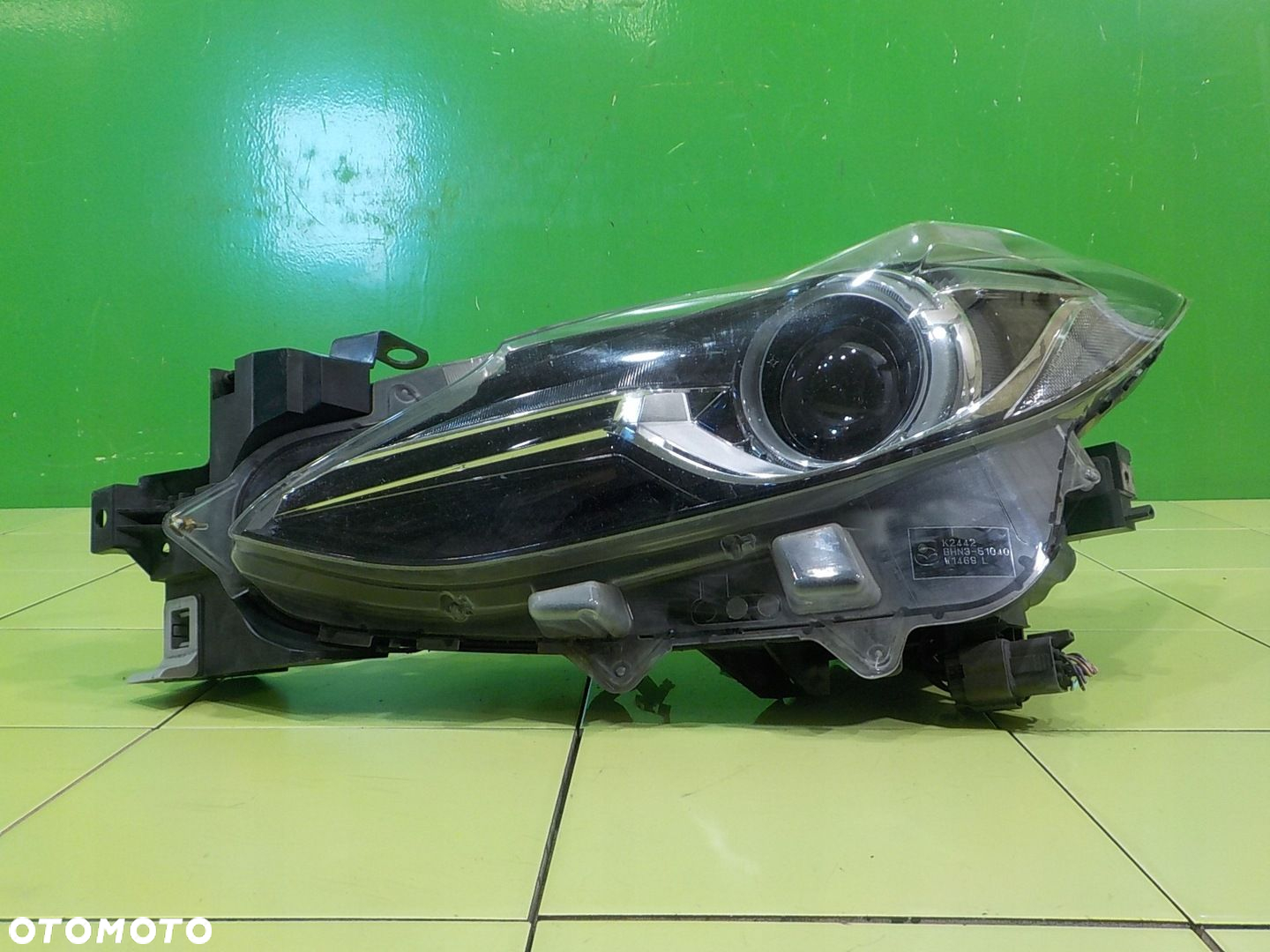 MAZDA 3 BM III 2.2 D 15r SEDAN 4D lampa lewa przod XENON BHT651040 - 2