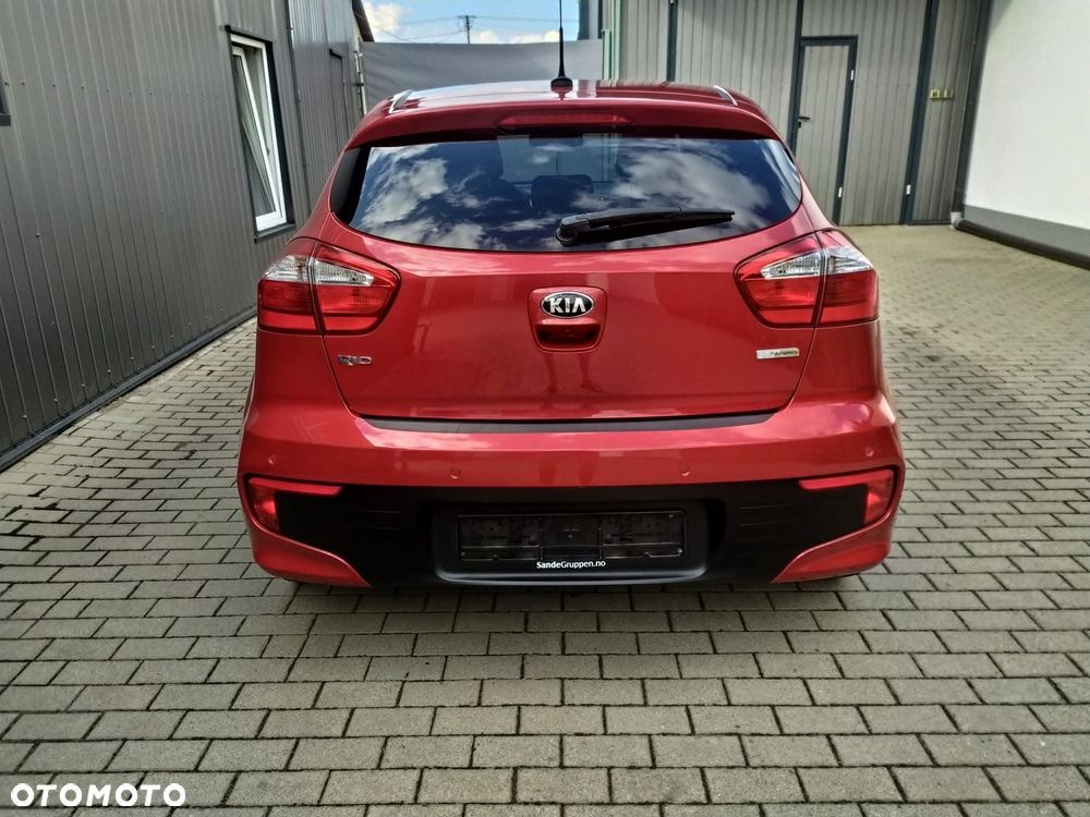 Kia Rio - 7