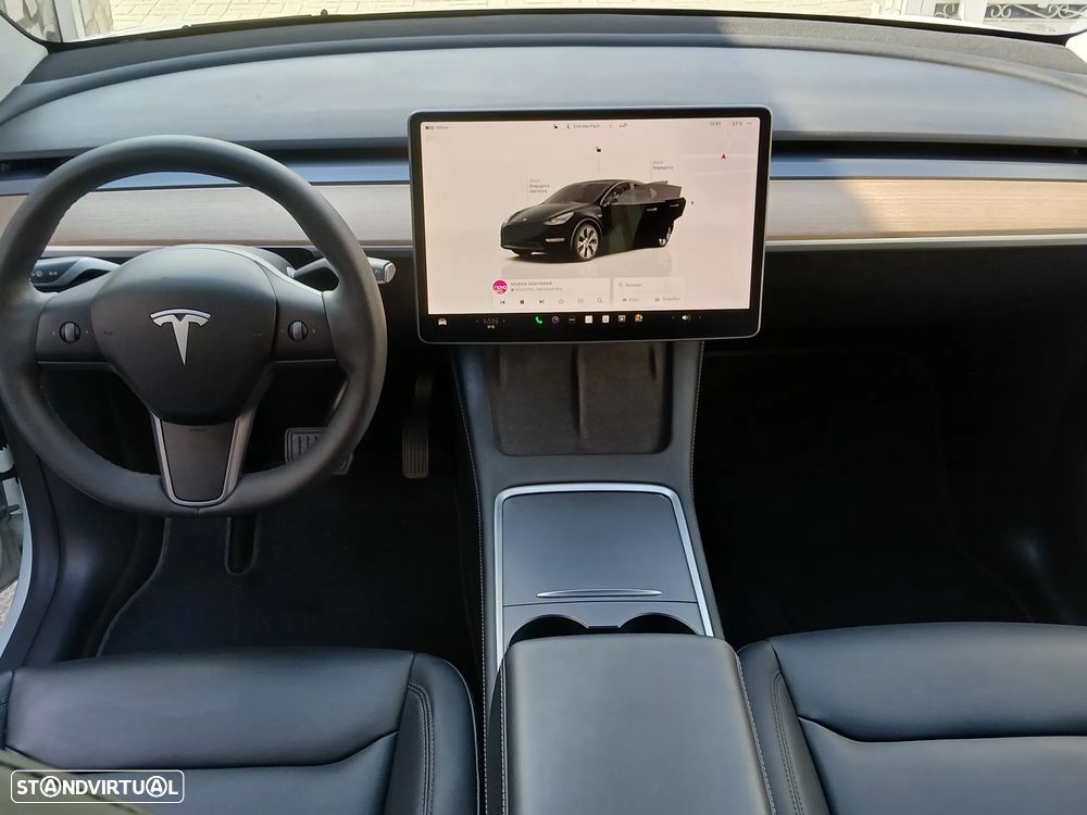 Tesla Model Y Long Range Dual Motor AWD - 21
