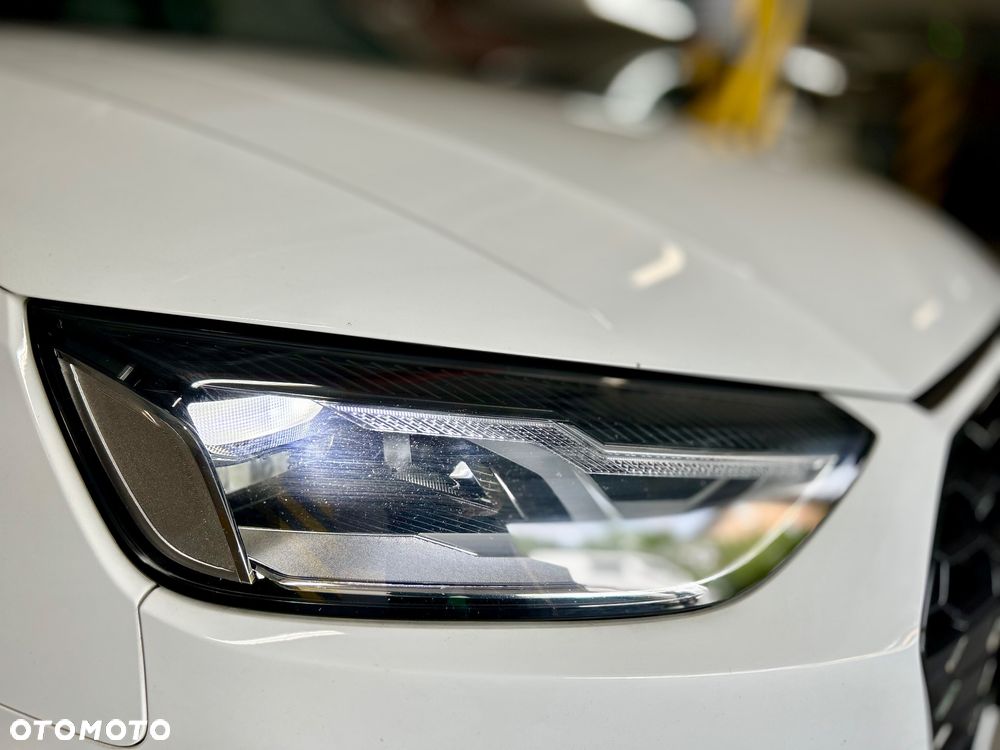 Audi A4 Avant 40 TDI quattro S tronic S line - 4