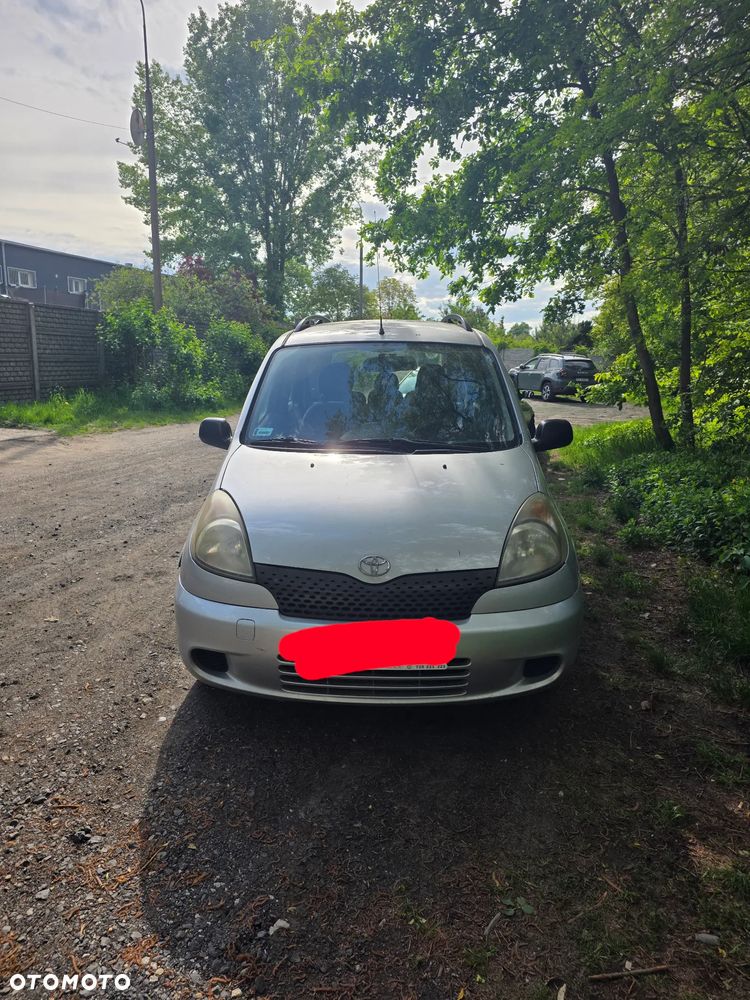 Toyota Yaris - 2
