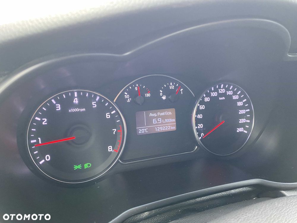 Kia Carens 1.6 GDI L 7os - 16