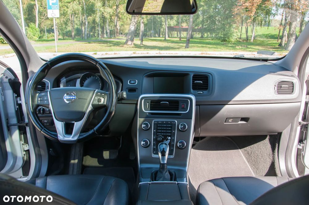 Volvo V60 T5 Drive-E Momentum - 17
