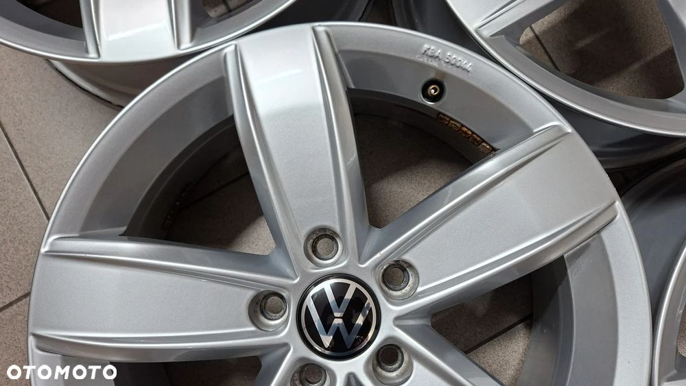 Felgi Aluminiowe 17 VW Passat B8 5x112 ET 41 Corvara - 4