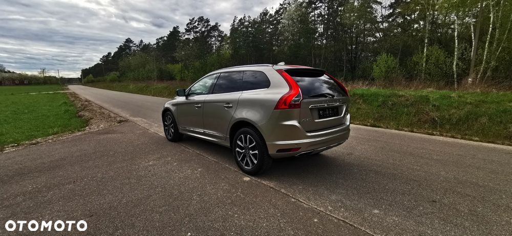 Volvo XC 60 T5 AWD Momentum - 10