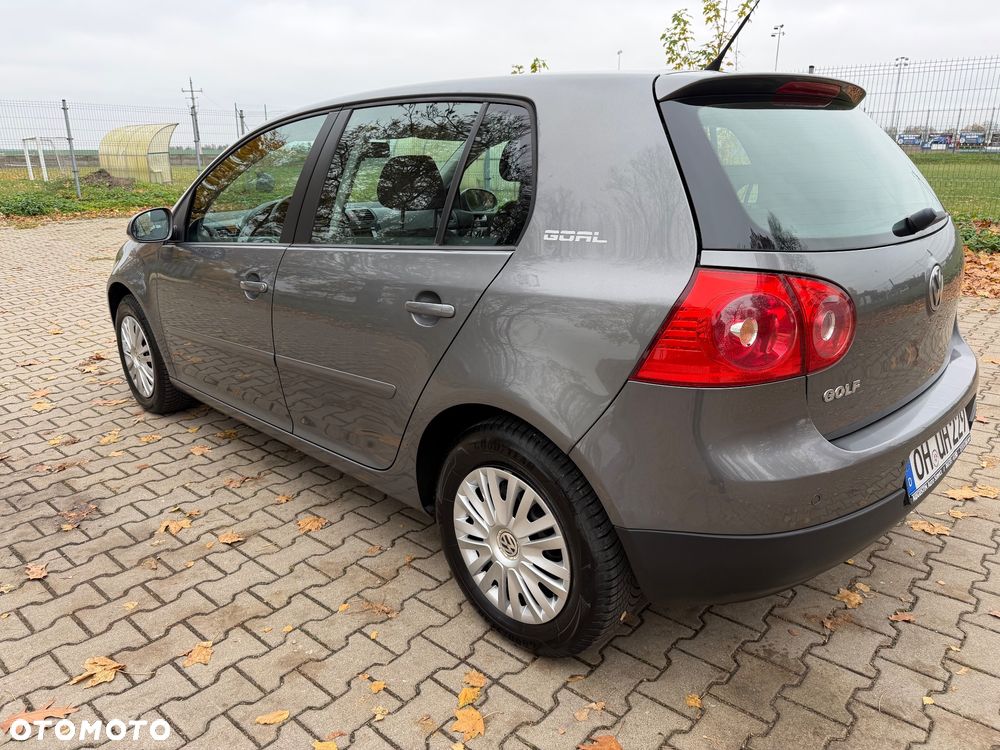 Volkswagen Golf - 12