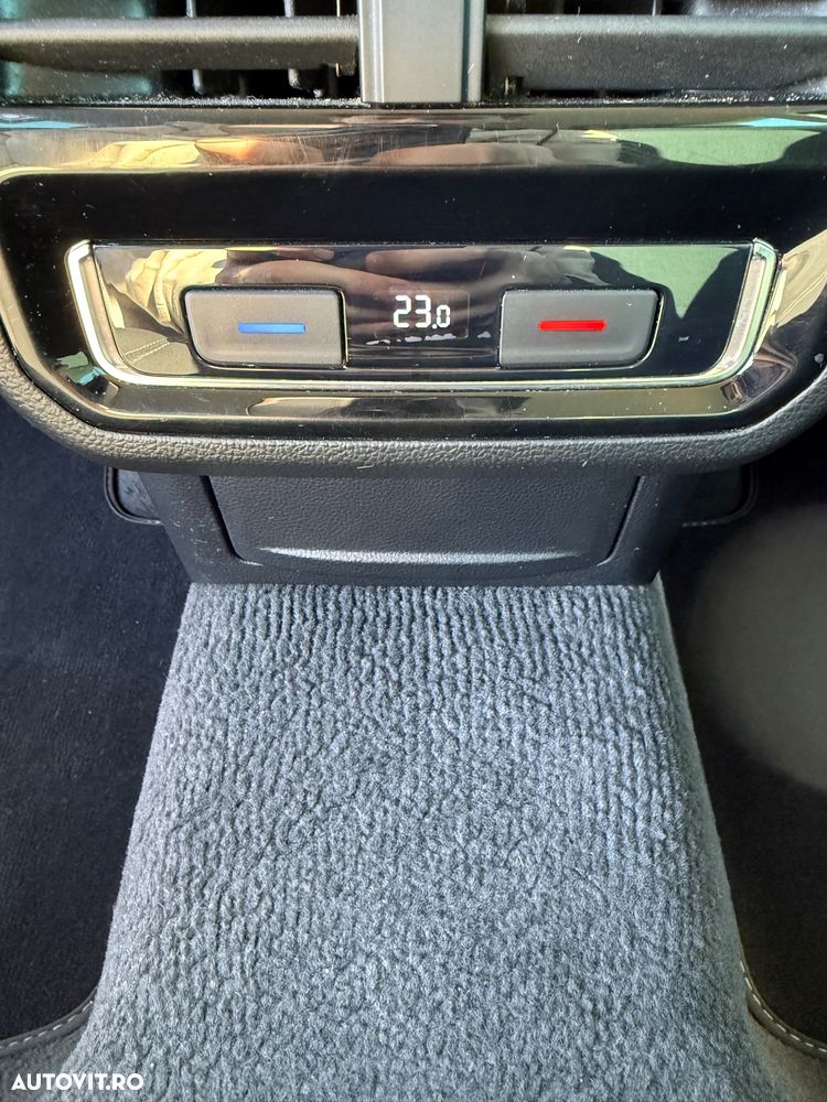 Volkswagen Passat 2.0 TDI DSG (BlueMotion Technology) Comfortline - 14