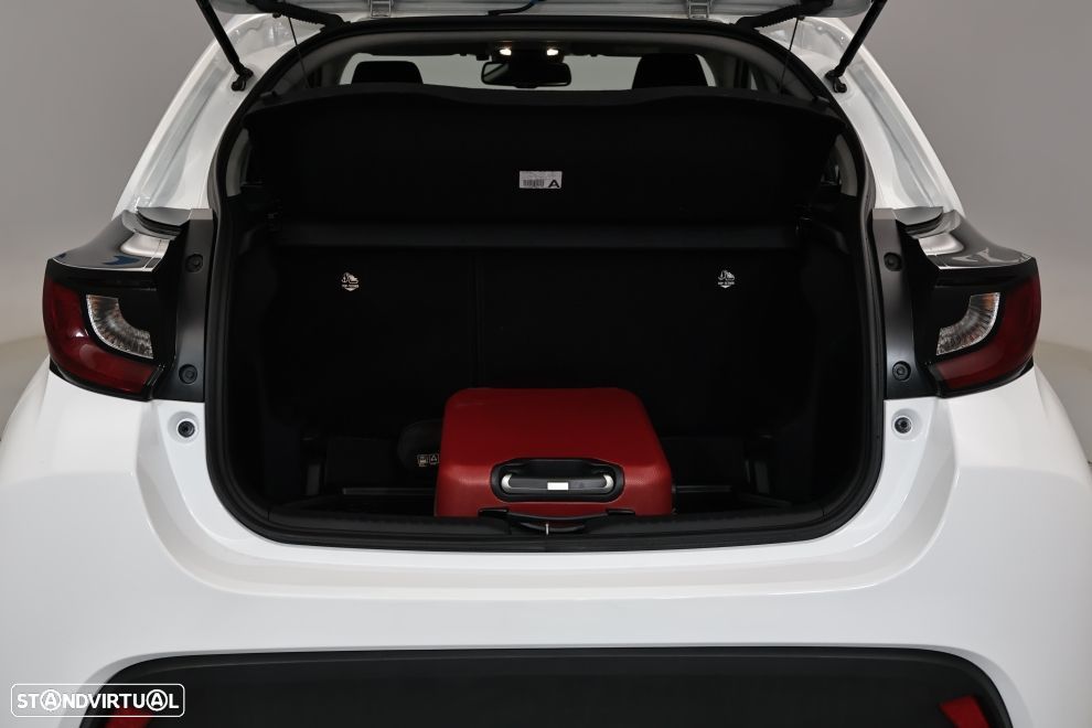 Toyota Yaris 1.5 HDF Comfort Plus - 25