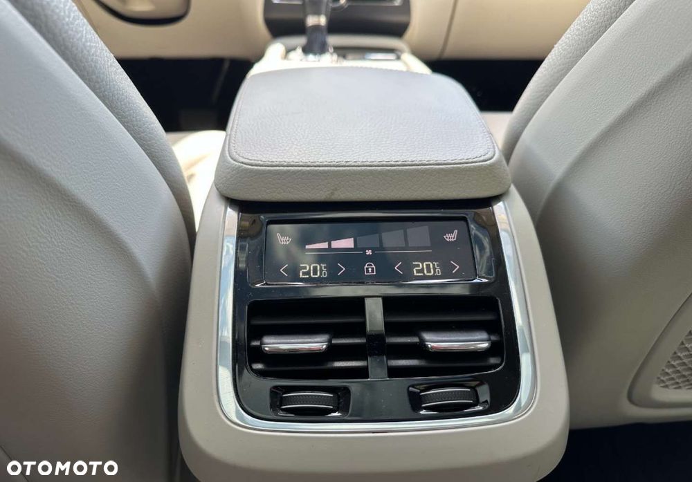 Volvo XC 90 - 27