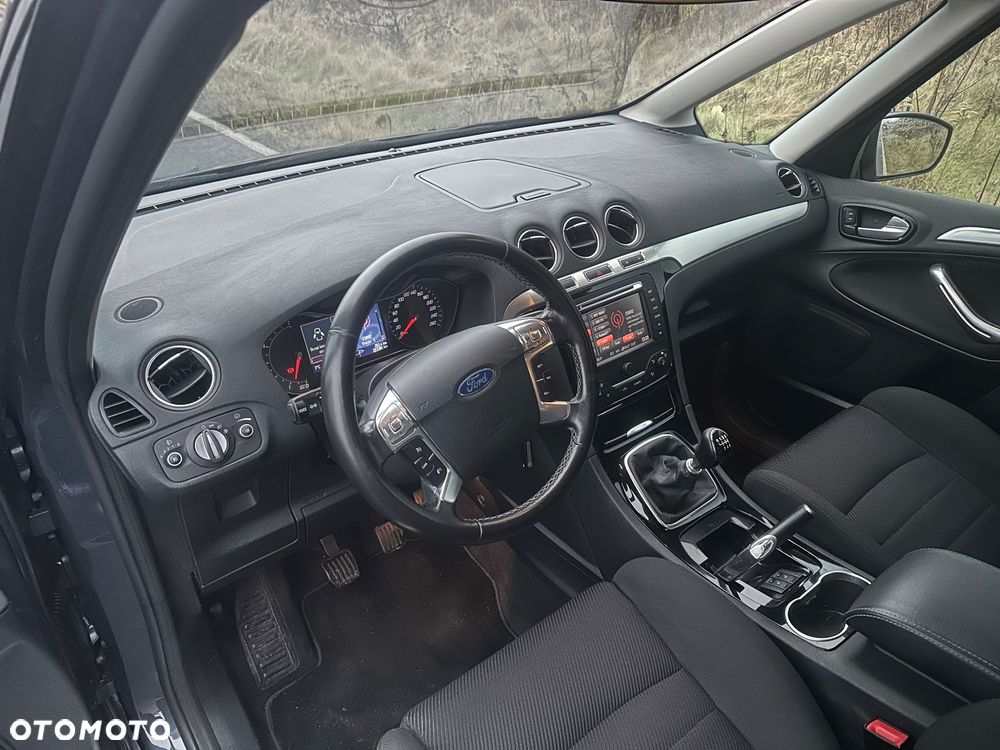 Ford Galaxy 2.0 TDCi Titanium - 23