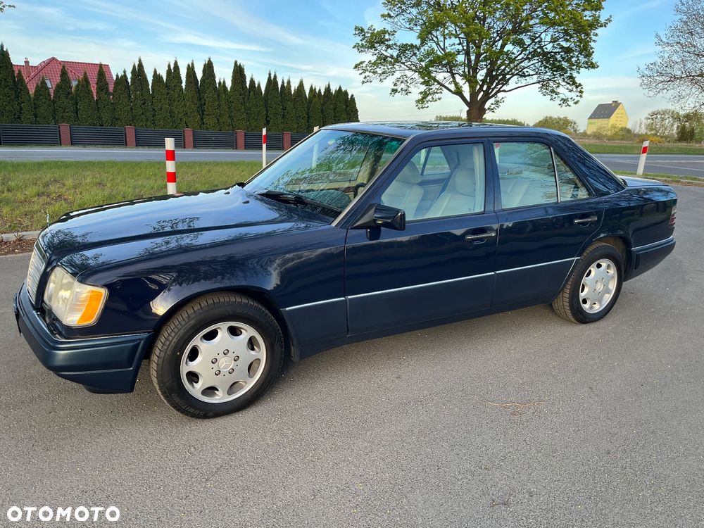 Mercedes-Benz Klasa E - 1