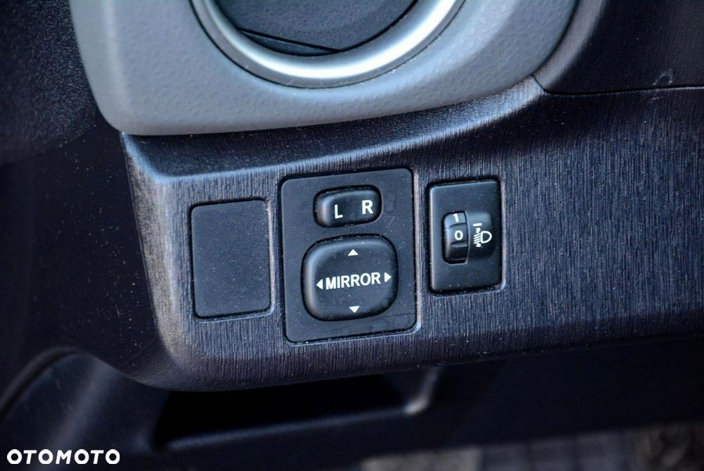 Toyota Yaris 1.33 VVT-i - 32